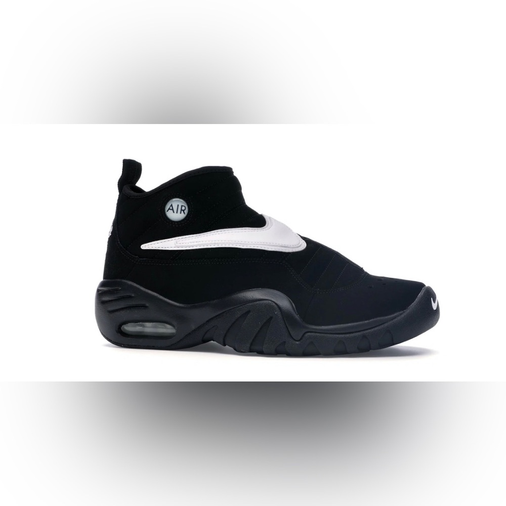 Nike Shake N’Destrukt  gently used worn three times Mid condition